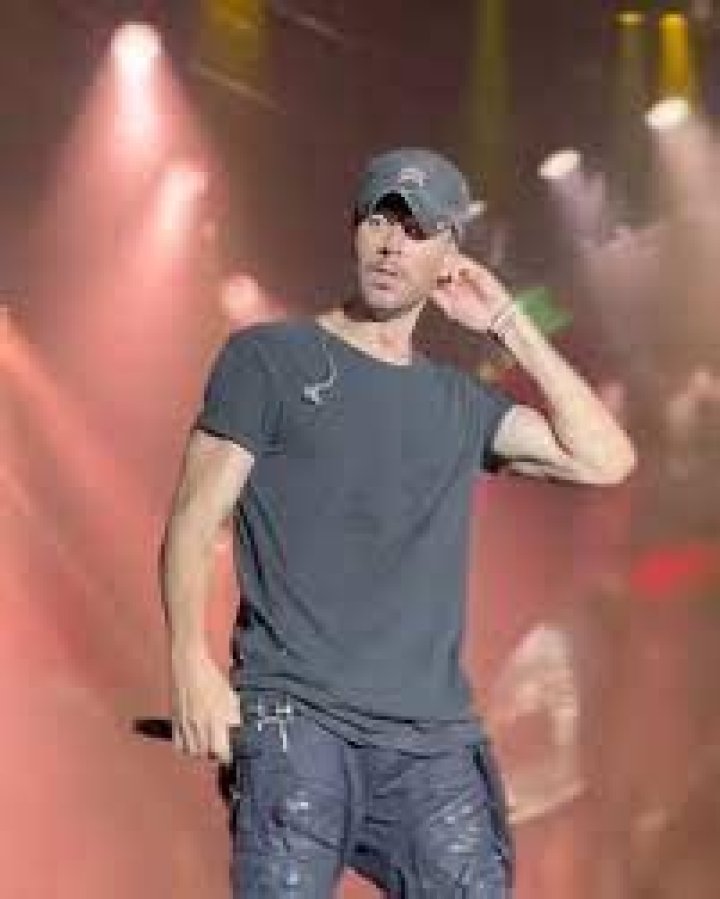 Enrique Iglesias Biography: Age, Net Worth, Wife, Children, Pictures, Movies, Songs