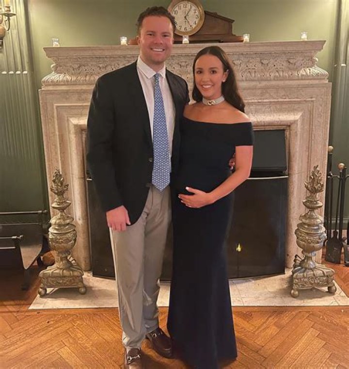 Erika Brown Wedding: Age, Wiki, Biography, Gifford Wife, Age, Instagram, Parents