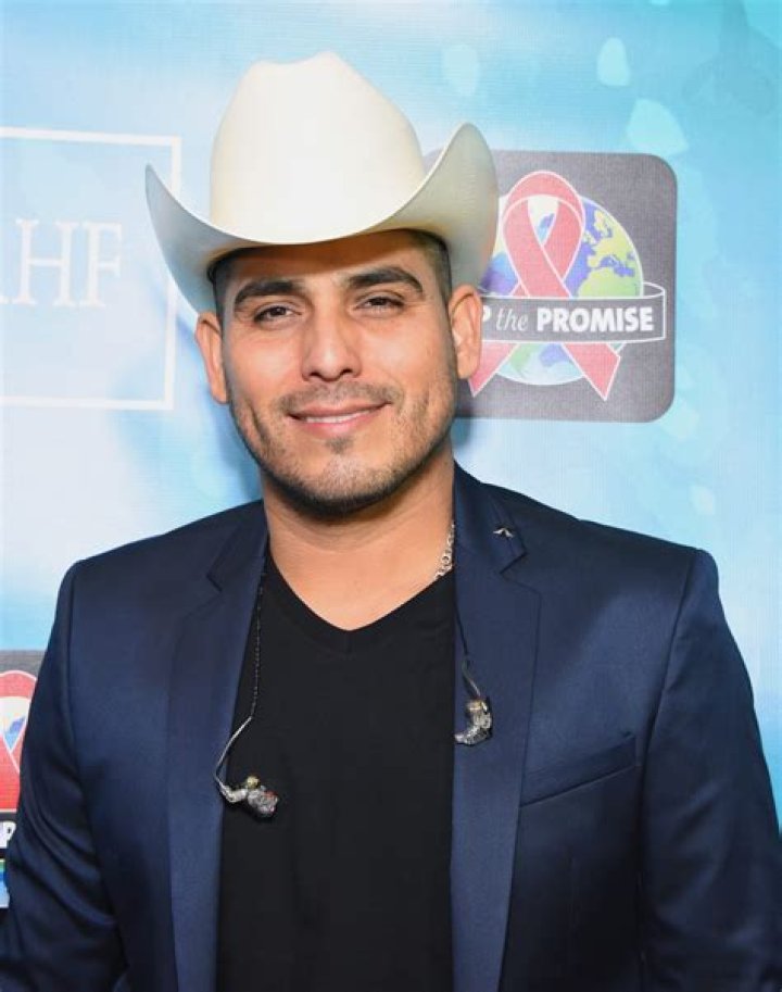 Espinoza Paz Net Worth, Income, Salary, Earnings, Biography