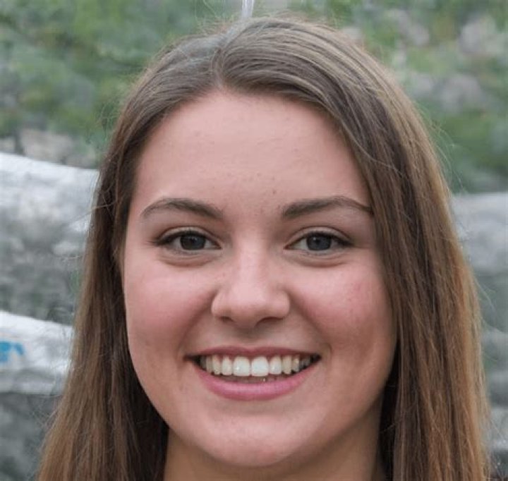 Farah Fath Biography, Age, Height, Family, Husband, Net Worth and Days Of Our Lives.