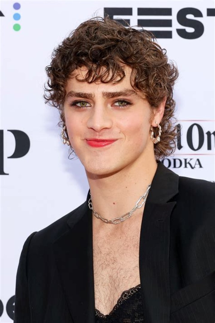 Fin Argus Bio, Wiki, Age, Height, Wife, Clouds, Net Worth, Songs, The Gifted, Singular, Movies and TV Shows