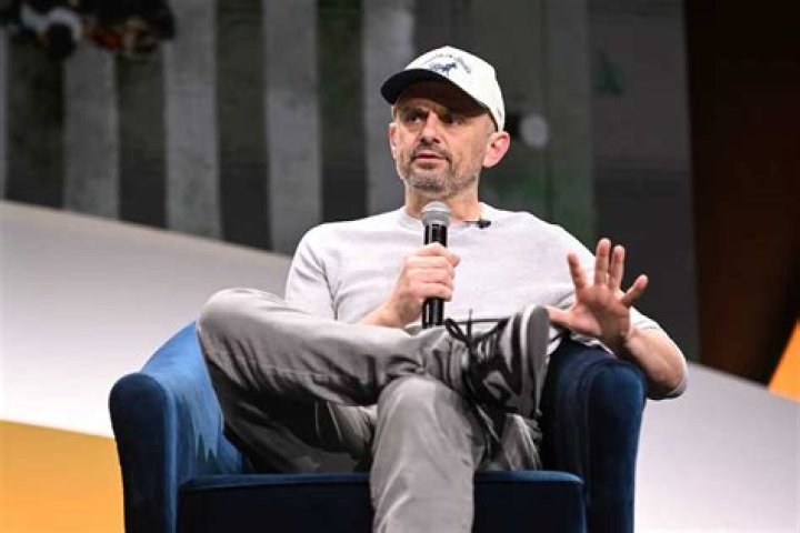 Gary Vee and Mona Vand Age Gap – Is He Divorcing Wife Lizzie Vaynerchuk?