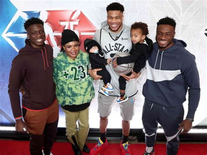 Giannis Antetokounmpo Parents Height, Parents Ethnicity, Parents Nationality, Parents Biography