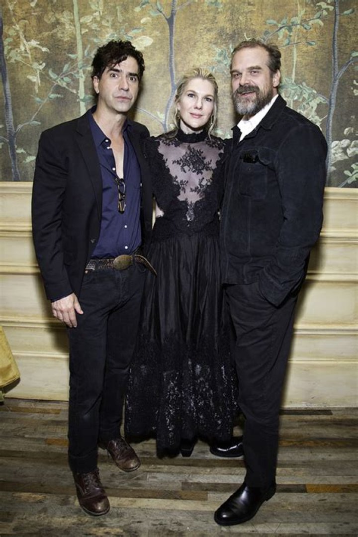 Hamish Linklater Bio, Wiki, Age, Wife, Family,Tattoo, Actor, Movies, TV shows and Net Worth