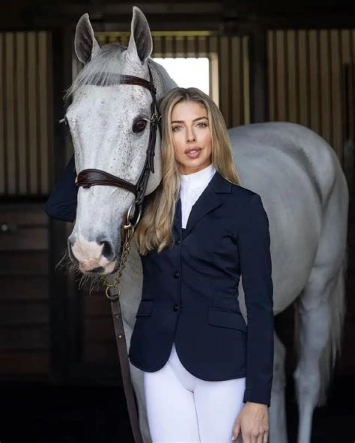 Hannah Margaret Selleck Biography, Hobbies, Career, Tom Selleck