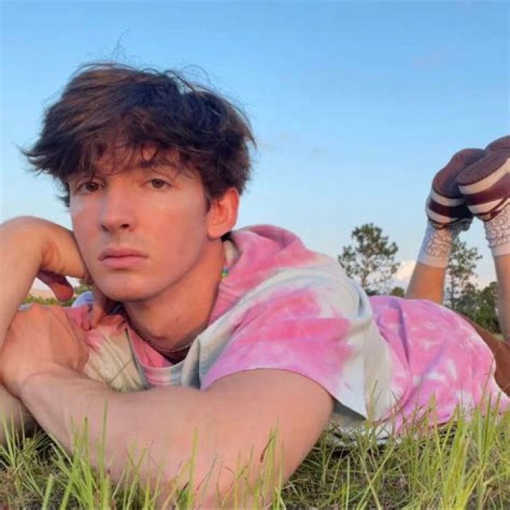 Harvey Bass Wikipedia- TikTok Star Parents Name And Net Worth Revealed