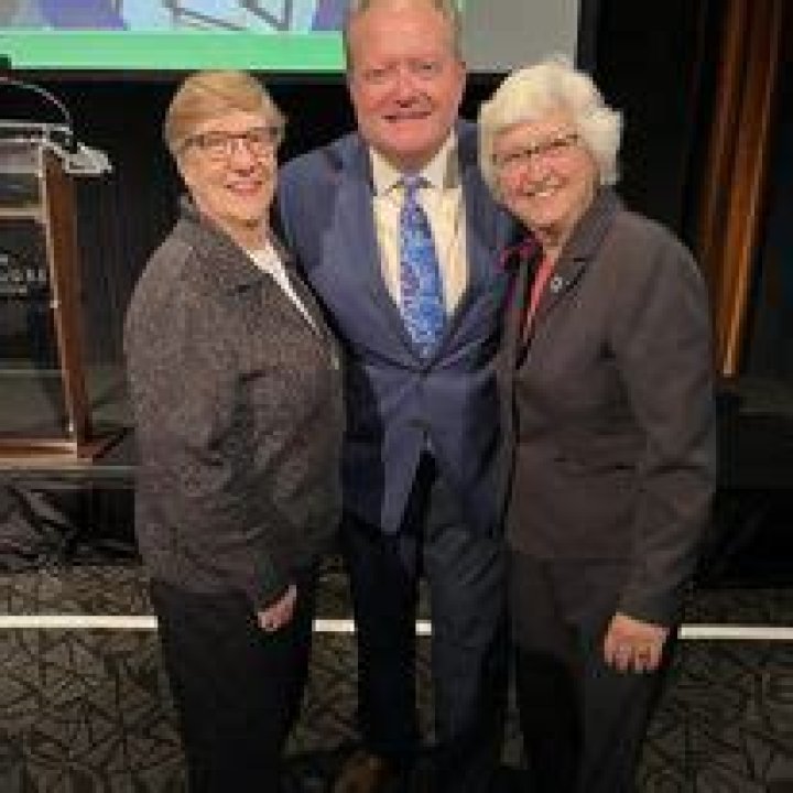 Heather Abraham Bio, Wiki, Age, Family, Sister, Husband, Children, KDKA, Salary and Net Worth