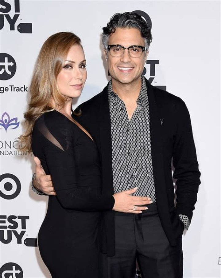 Heidi Balvanera: Jaime Camil Wife, Wiki, Biography, Net Worth, Age, Instagram