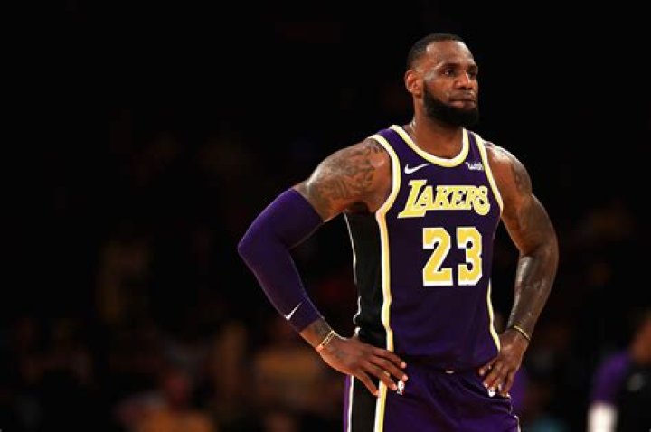 Heidi Hoback – Everything to Know About Lebron James DM Girl