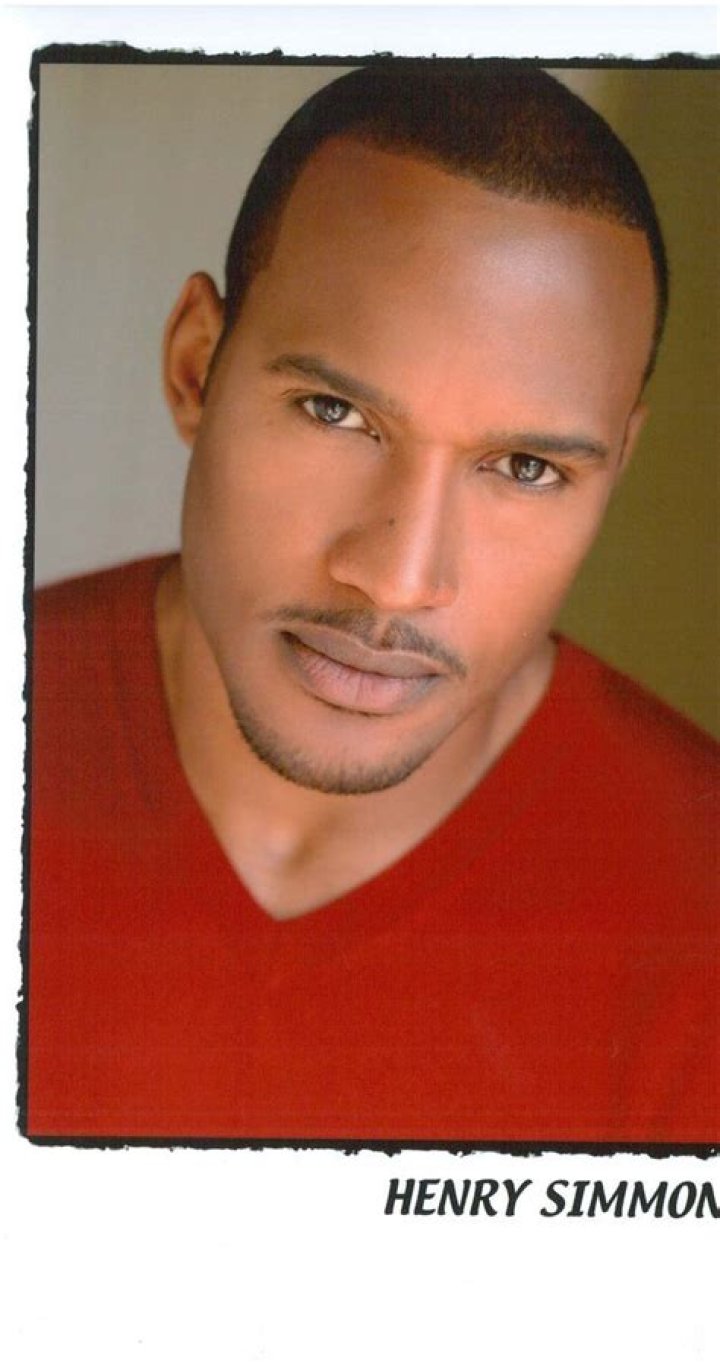 Henry Simmons Biography; Net Worth, Height, Weight, Twin Sister, Work Out, Movies And TV Shows