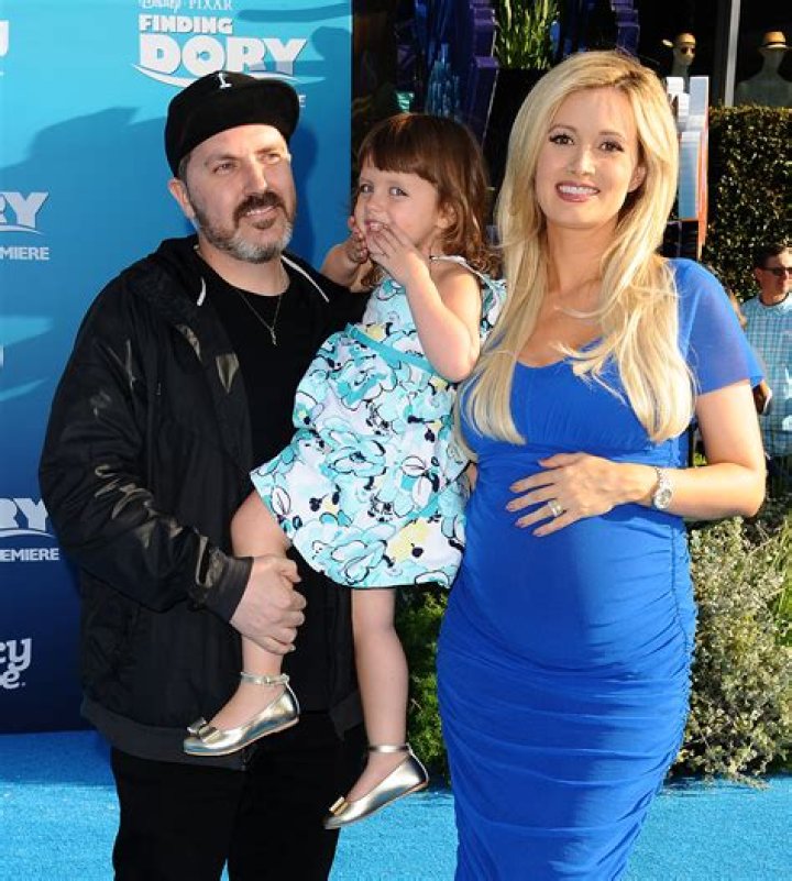 Holly Madison Net Worth, Kids, Husband, and Instagram