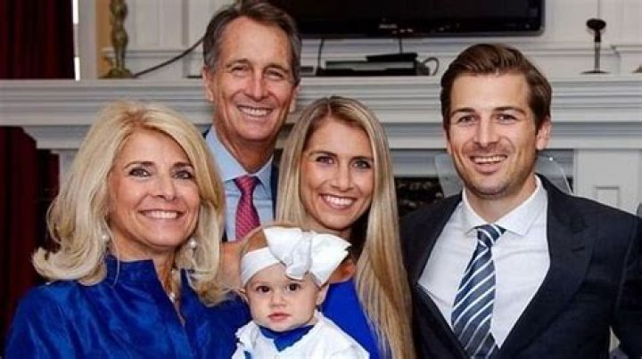 How Many Kids Does Cris Collinsworth Have? Meet His Wife Holly Bankemper & Family