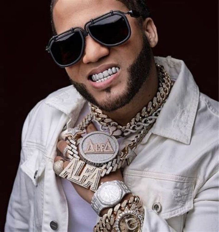 How Much Is El Alfa El Jefe Worth? Everything Dominican rapper