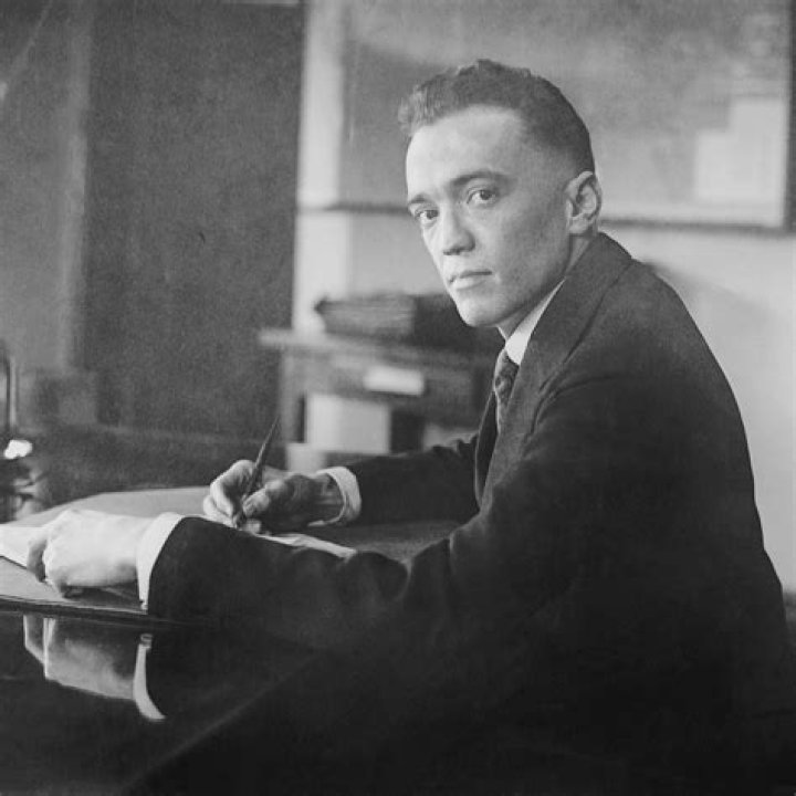 How Much Money Does J. Edgar Hoover Make? Latest J. Edgar Hoover Net Worth Income Salary