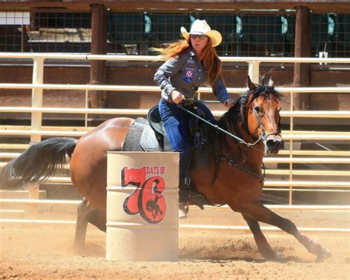 How Old Is Barrel Racer Emily Miller Age? Husband And Wikipedia Bio
