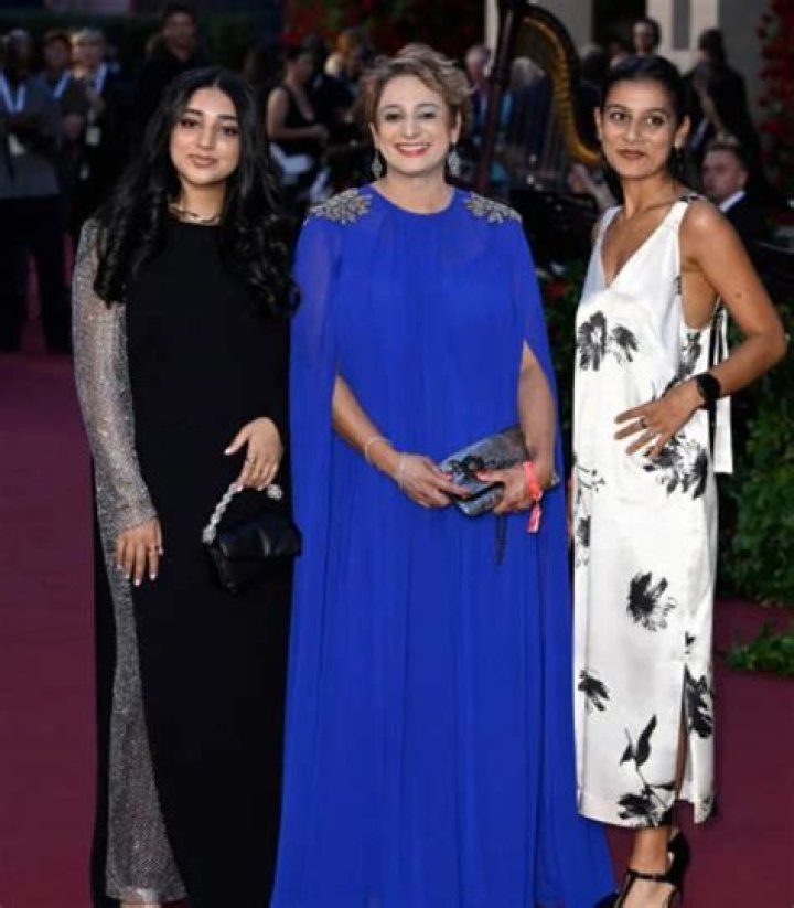 How Old Is Sadiq Khan Daughter Anisah Khan? Meet Her On Instagram