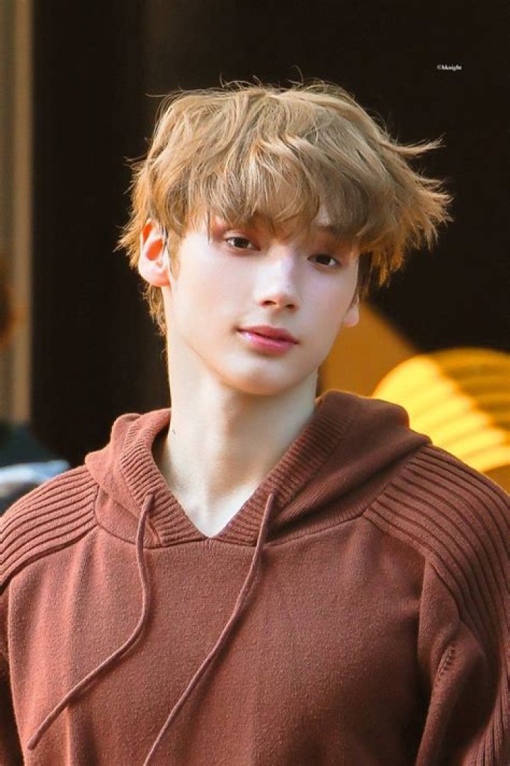 Huening Kai (TXT) Family, Age, Girlfriend, Dating, Height, Dating, Wiki, Bio