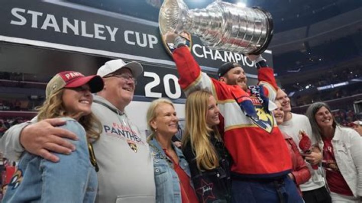 Is Keith Tkachuk a Hall of Famer? Did Keith Tkachuk win a Stanley Cup?
