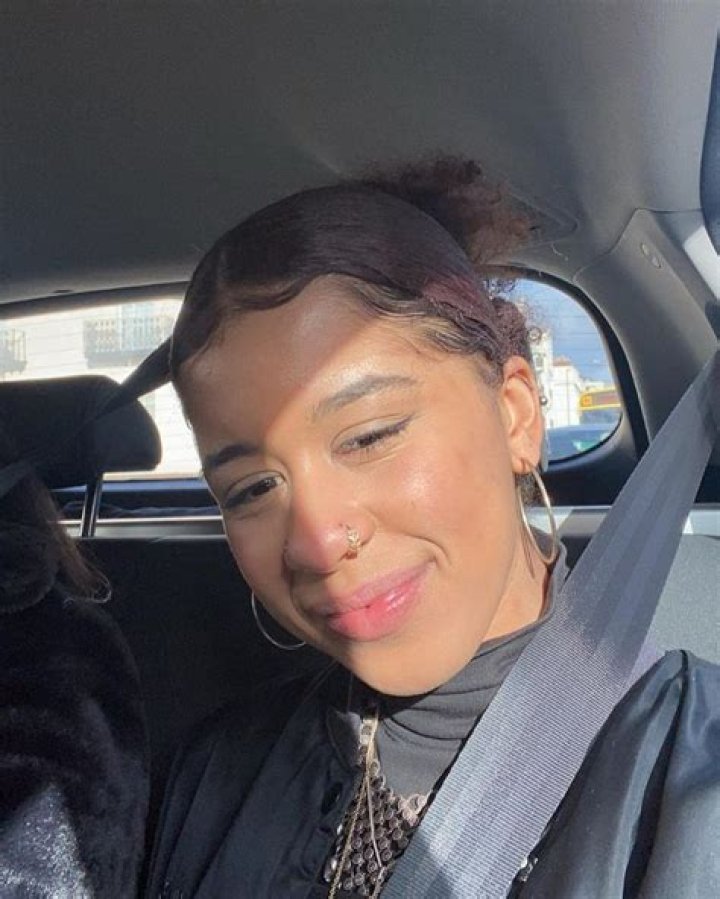 Isabelle Brown Biography , Age, Wiki, Instagram, Height, Boyfriend, Net Worth