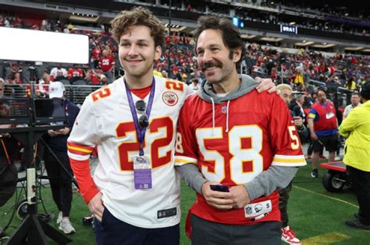 Jack Sullivan Rudd (Paul Rudd Son) Wiki, Bio, Age, Height, Weight, Girlfriend, Net Worth, Facts