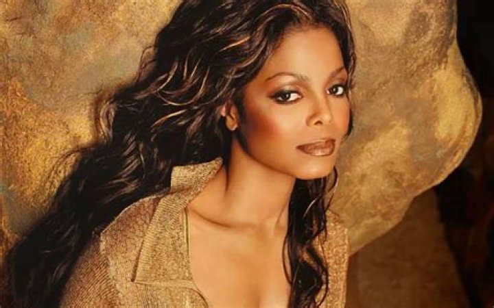 Janet Jackson: Husband, net worth, tattoos, smoking & body measurements