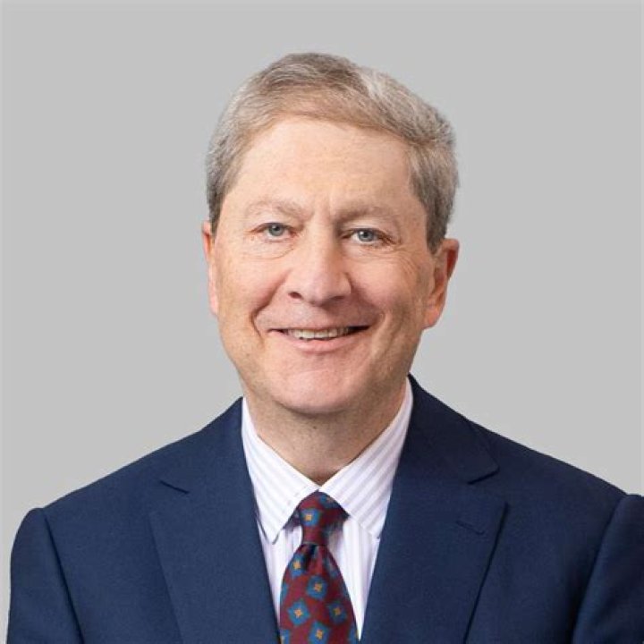 JB Bernstein – Net Worth, Age, Wikipedia, Biography, Height, Family