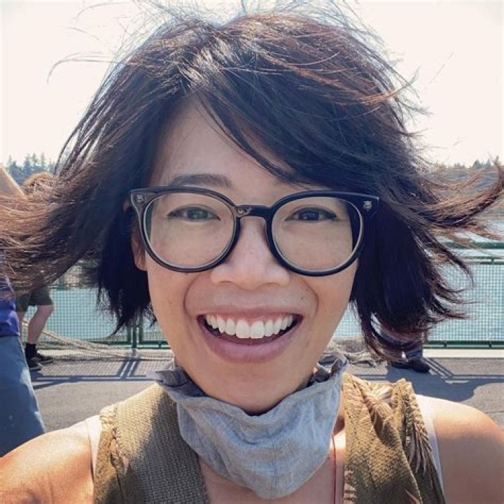 Jennie Nguyen Bio, Wiki, Age, Height, Husband, Children, Parents, RHSLCand Net worth