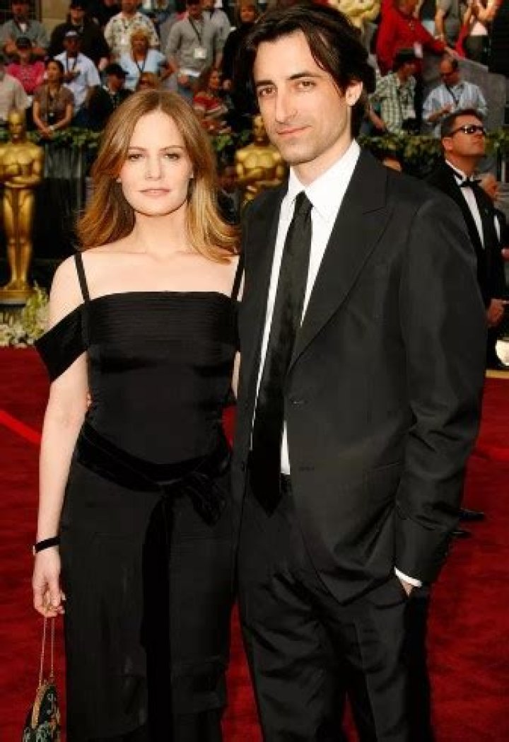 Jennifer Jason Leigh Bio, Age, Height, Weight, Married, Husband, Ethnicity, Wiki