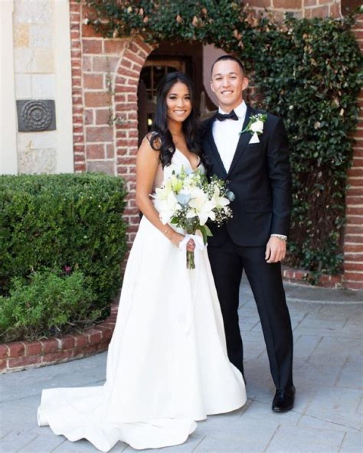 Jordan Phillips Cardinals Wife: Is Jordan Phillips Married? Who Is Jordan Phillips’ Girlfriend Lauren Gray?