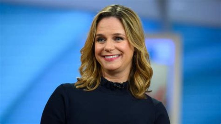 Julianna Pena Age, Wiki, Biography, Body Measurement, Parents, Family, Salary, Net worth