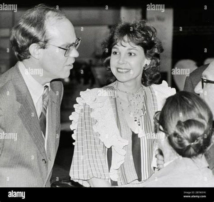 Julie Nixon Eisenhower Bio, Wiki, Age, Height, Parents, Husband, Books, and Net Worth