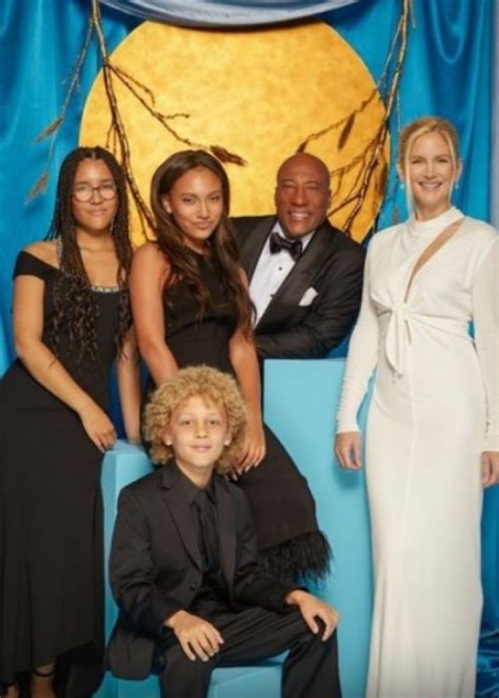 Kari Byron Height, Weight, Net Worth, Age, Birthday, Wikipedia, Who, Instagram, Biography