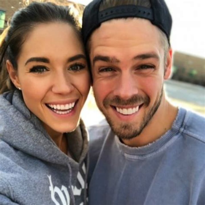 Kelsey Wells Biography Age, Wiki, Net worth Height, Husband, Married