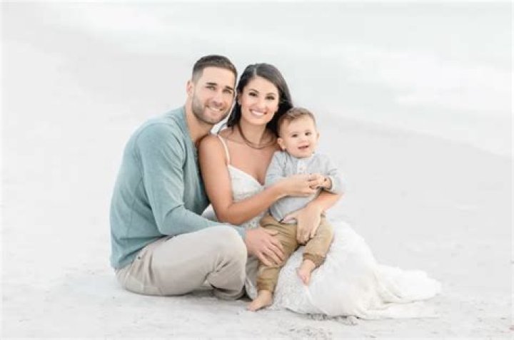 Kevin Kiermaier Age, Wiki, Biography, Wife, Children, Salary, Net Worth, Parents