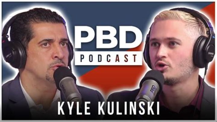 Kyle Kulinski Bio, Wiki, Age, Height, Family, Engaged, Podcast, and Net Worth.