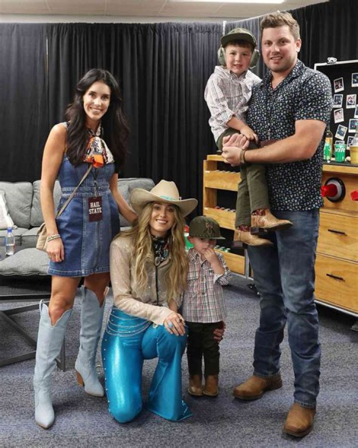 Lainey Wilson Children: Does Lainey Wilson Have Kids?