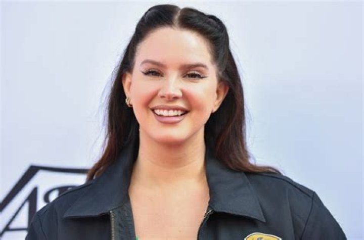 Lana Del Rey’s net worth, fact, career, awards, biography & life story