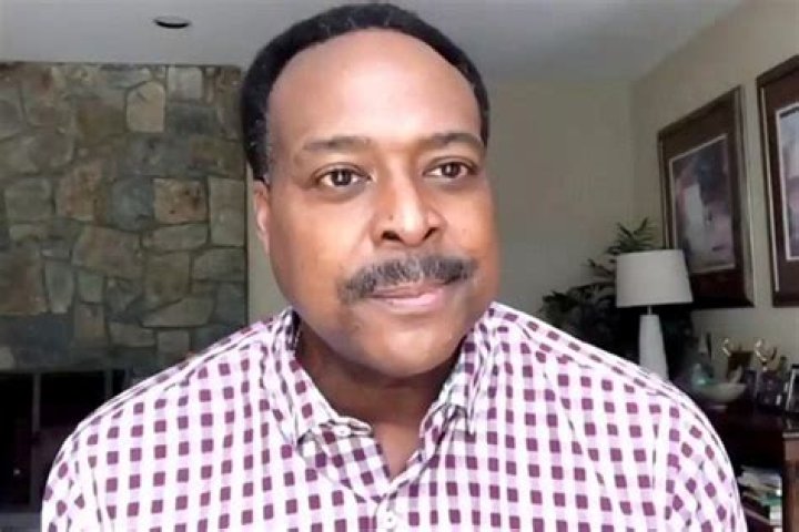 Leon Harris Net Worth, Age, Illness, Annual Salary, Family, Parents, Health