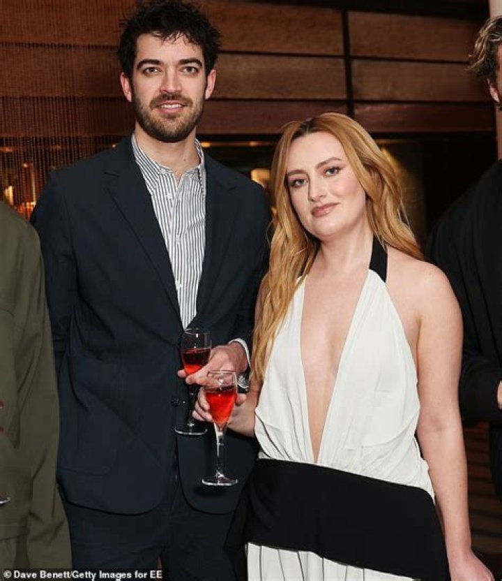 Loyle Carner Girlfriend And Dating Life: Facts To Know