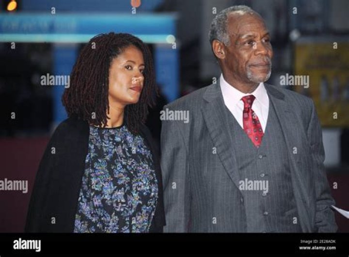 Mandisa Glover Bio, Wiki, Age, Son, Asake Bomani, Husband, and Net Worth