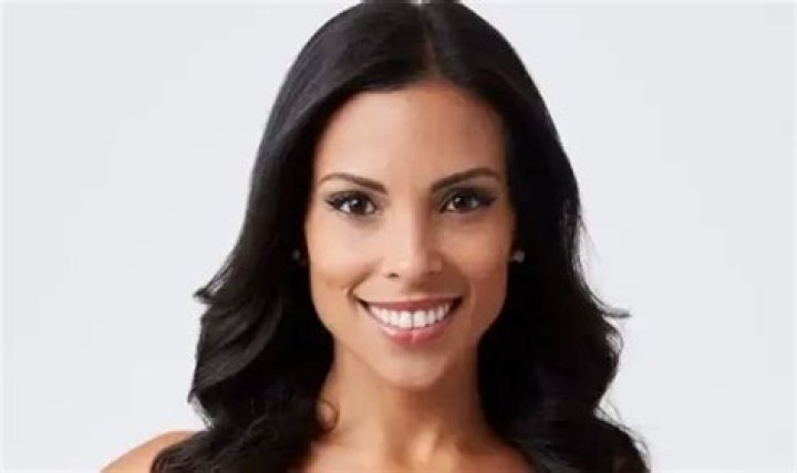 Mara Agrait (Bachelor) Wiki, Age, Husband, Ethnicity, Collingswood, Net Worth, Instagram