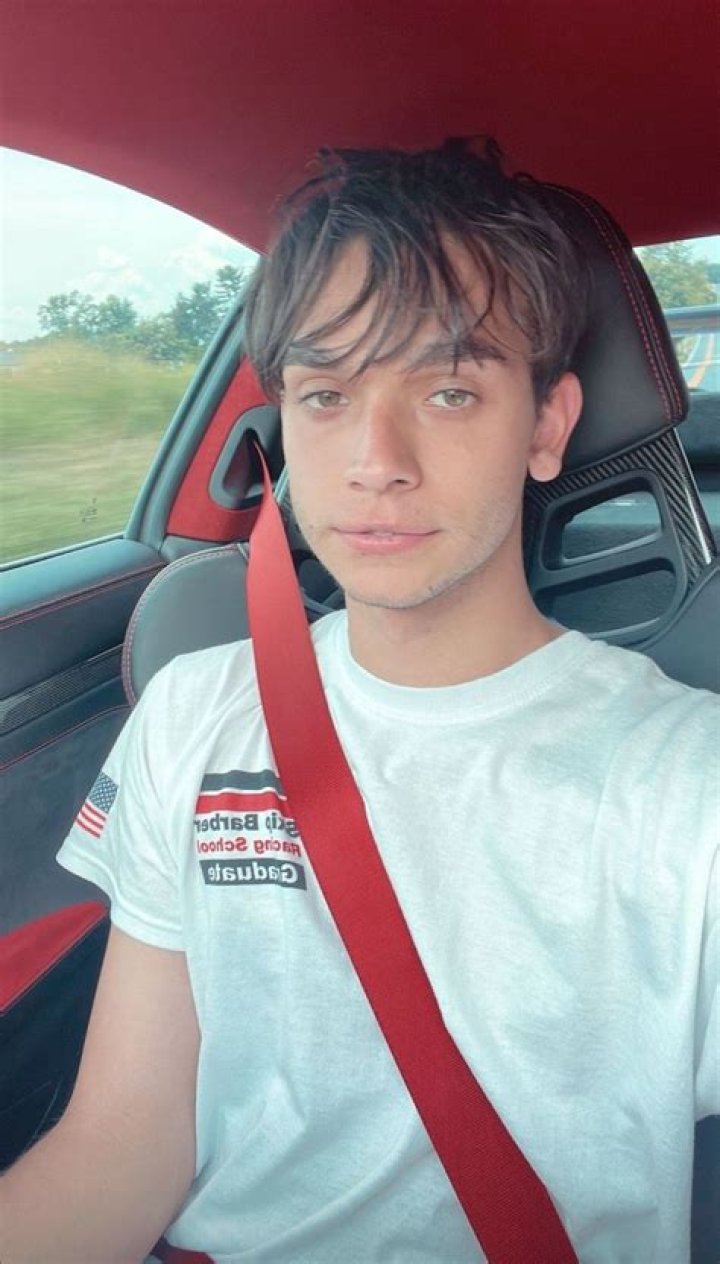 Marcus Dobre (Youtuber) Wiki, Biography, Age, Height, Weight, Net Worth, Girlfriend, Facts