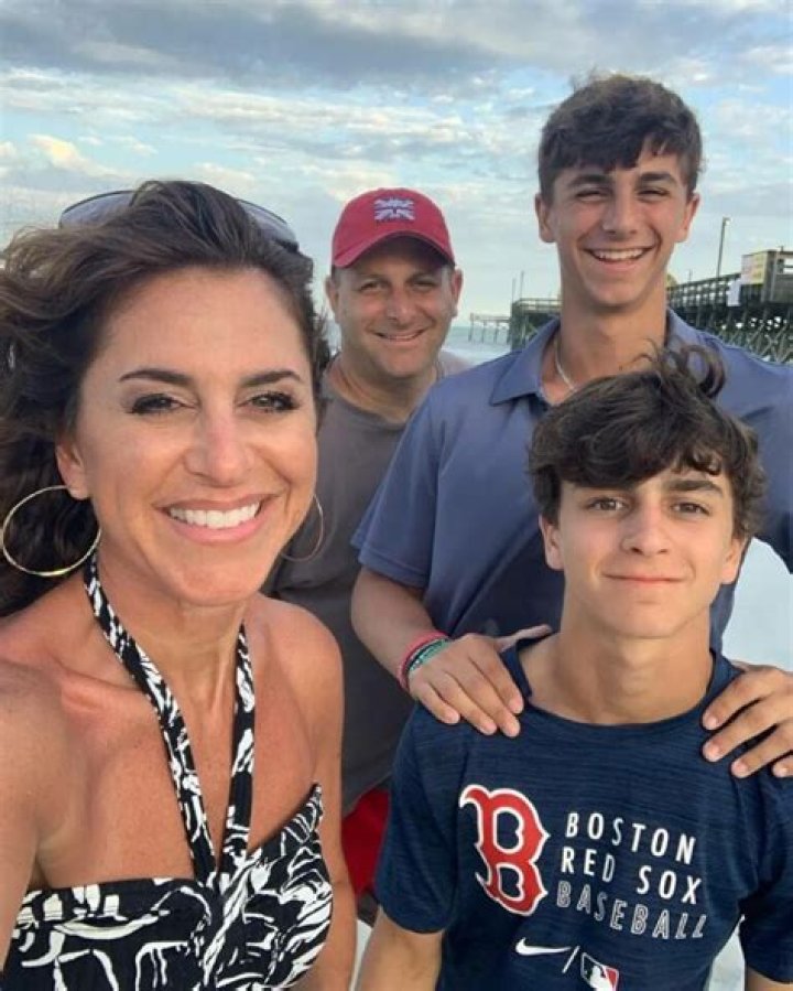 Maria Stephanos Bio, Age, Family, Husband, Kids, Illness, Fox News, Salary