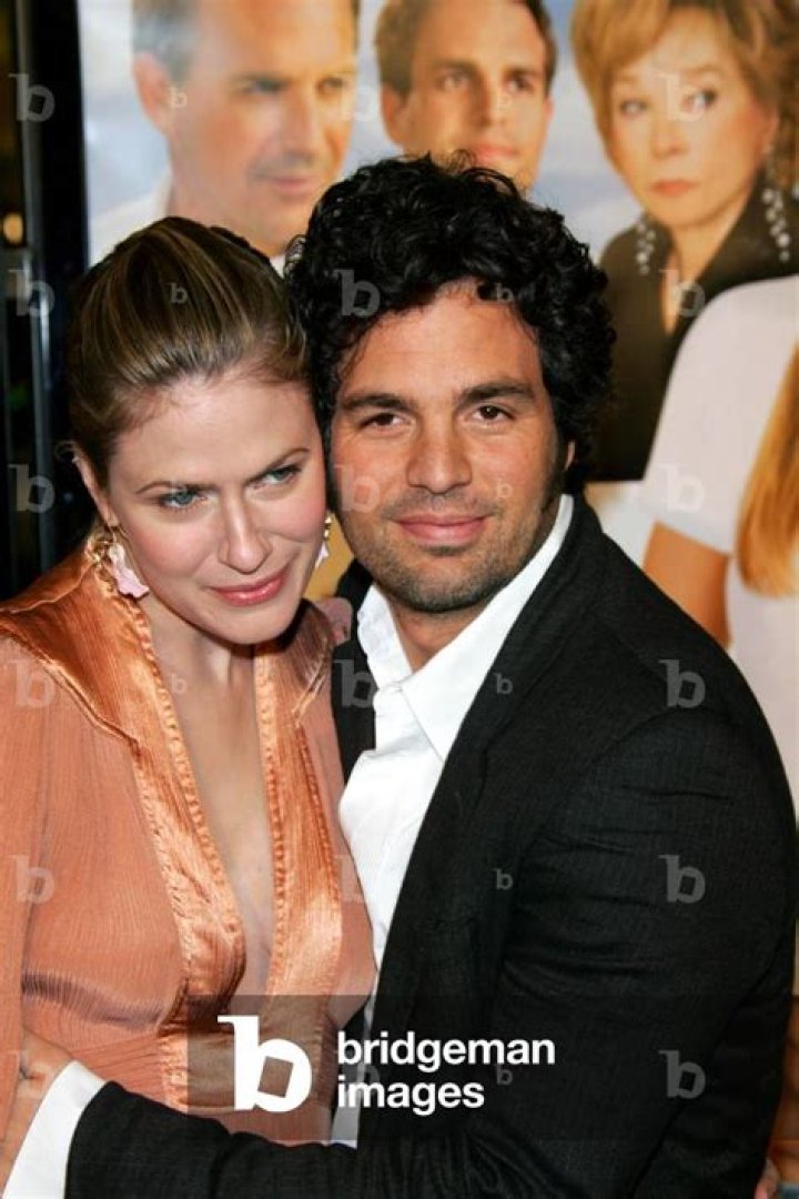 Mark Ruffalo Wife: Sunrise Coigney Wikipedia, Age, Family, Biography
