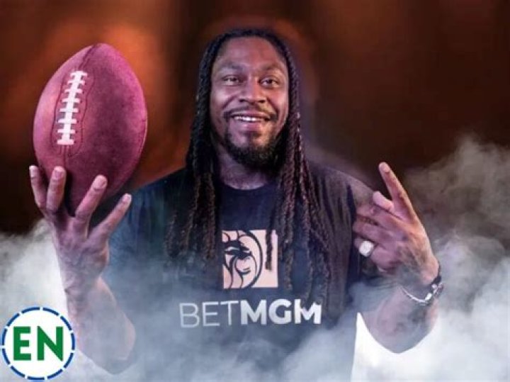 Marshawn Lynch Net Worth, Height, Age, Parents, Wife & More