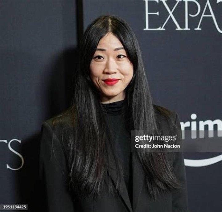 Mary HK Choi Husband Age And Married Life