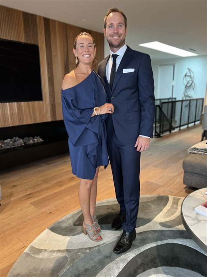 Matt Braunger Bio, Age, Height, Wife, Comedian, Podcast, Mad Tv and Net Worth