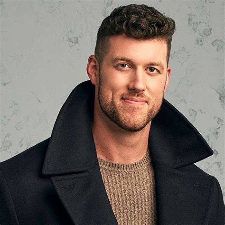 Meet Clayton Echard Brother Nate Echard – Did He Send DM To Teddi Wright? Wikipedia And Instagram Bio