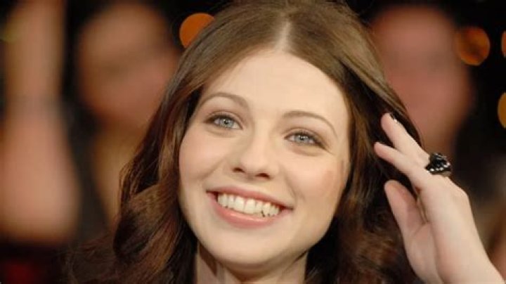 Michelle Trachtenberg Net Worth, Movies And TV Shows, Age, Buffy, Instagram, Height, Illness