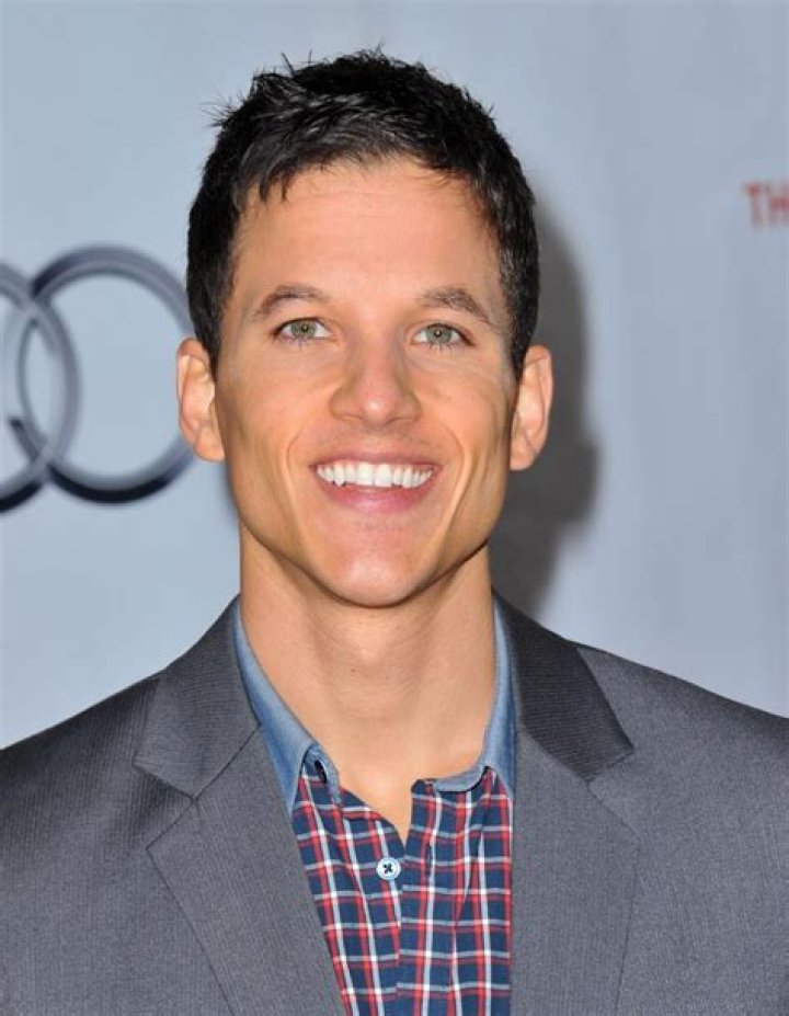 Mike Manning (Actor) Bio, Age, Height, The Real World D.C, Cloud 9, Movies, Net worth, and Awards